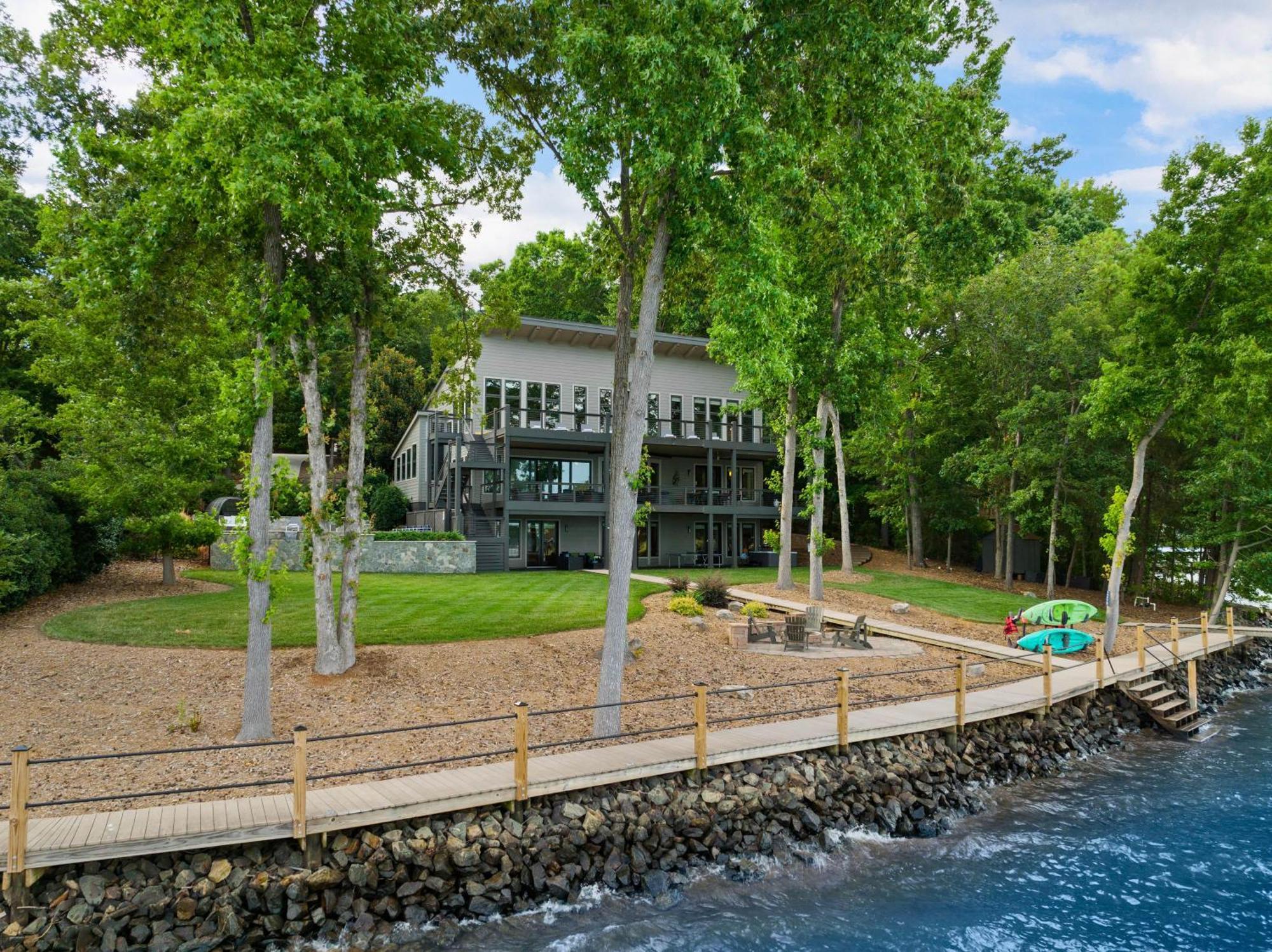 Lake Norman Getaway 穆尔斯维尔 外观 照片