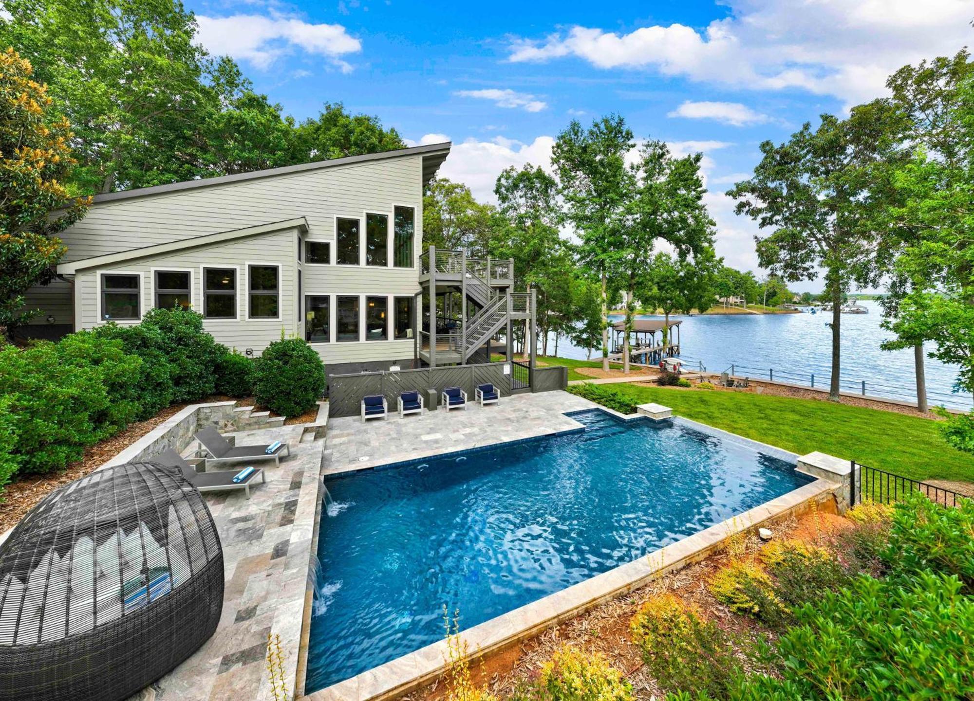 Lake Norman Getaway 穆尔斯维尔 外观 照片